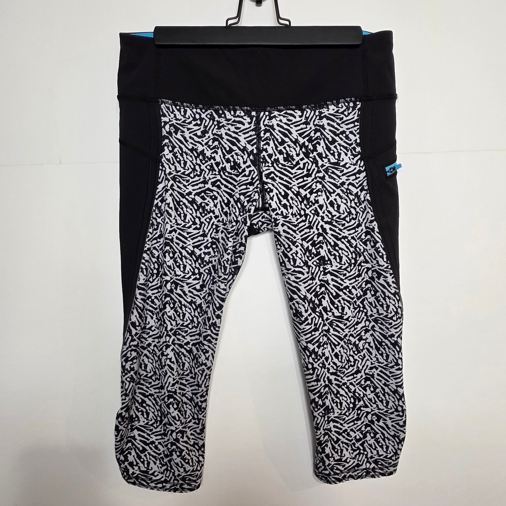 Lululemon Run Inspire Crop II Leggings Black White Static Print Size 8